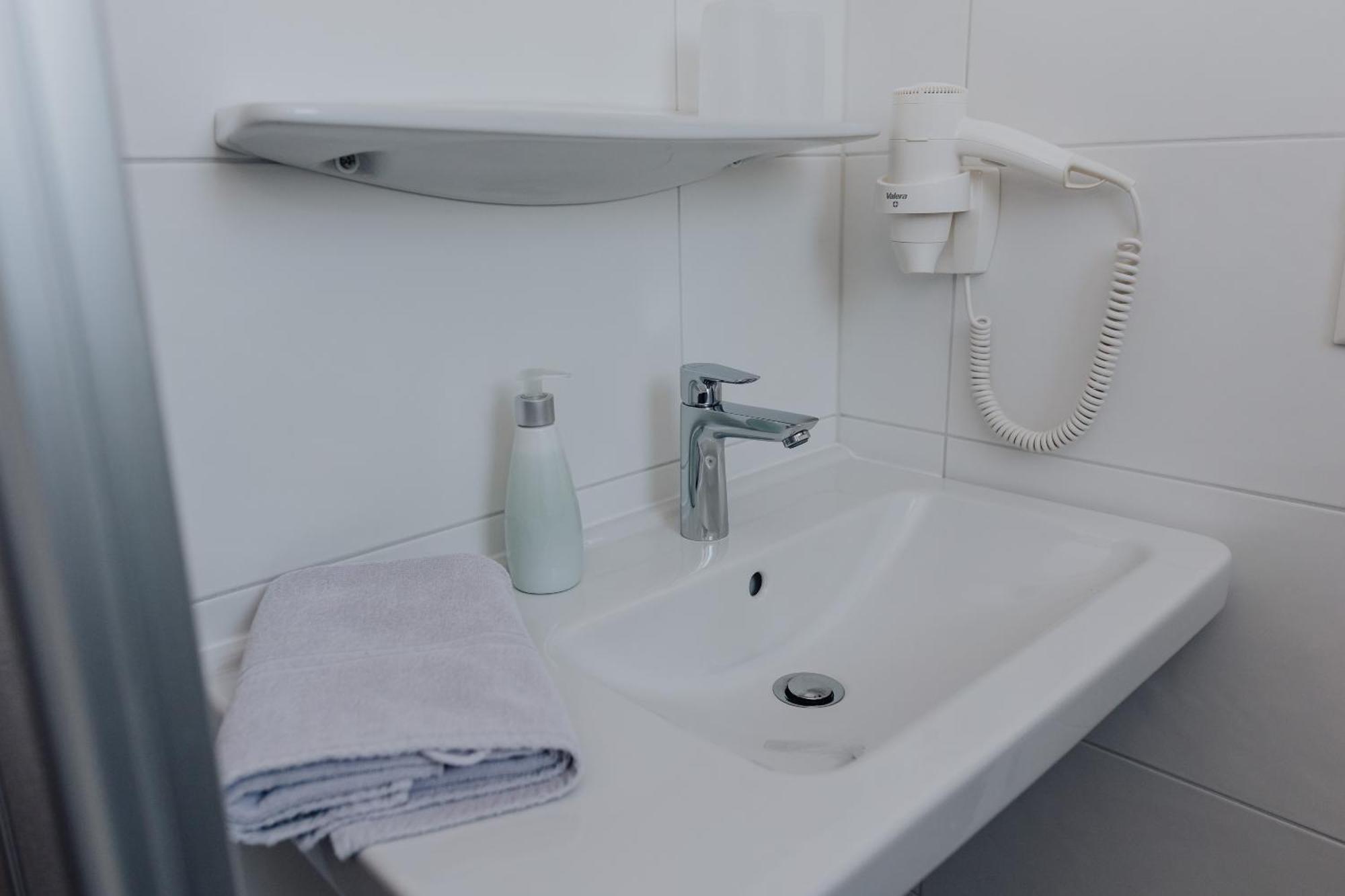 Pension Kinzl Mit E-Ladestation Offenhausen ภายนอก รูปภาพ